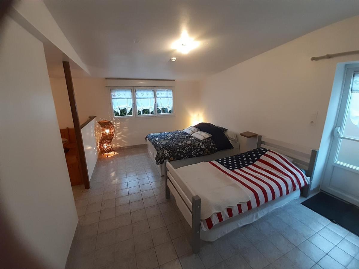 Le Cezembre Gite La Taniere Moidrey Buitenkant foto